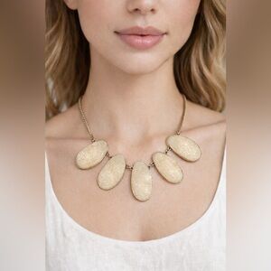 Nordstrom Statement Necklace – Druzy Resin Bib, Gold Tone